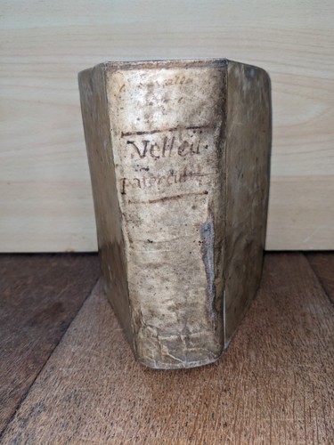 Libro antico velleii - -,